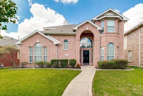 7813 Park Run Rd, Fort Worth, TX, 76137-5470 | Card Image