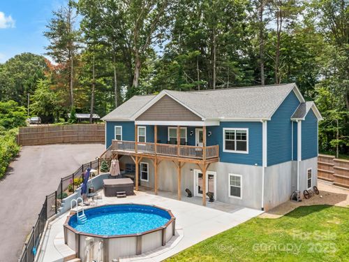 35 Dawson Steele Ct, Asheville, NC, 28803-1725 | Card Image