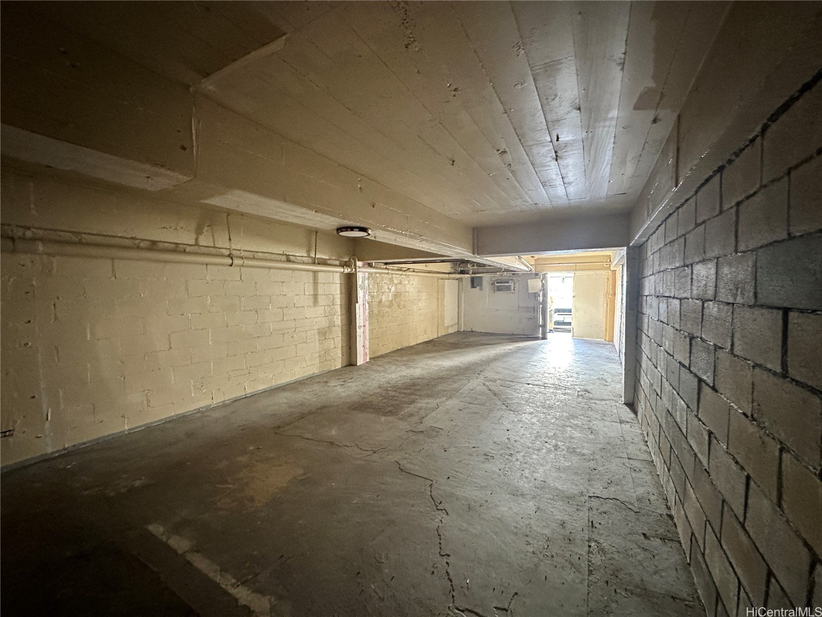 Commercial Sale in Honolulu 2