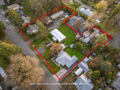 1260 Plummer Ave, Grants Pass, OR, 97527-5450 | Card Image