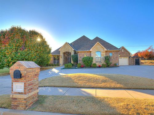 11121 Katie Beth Lane, Oklahoma City, OK, 73170 | Card Image