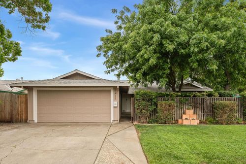1411 Camphor Ln, Davis, CA, 95618-1619 | Card Image