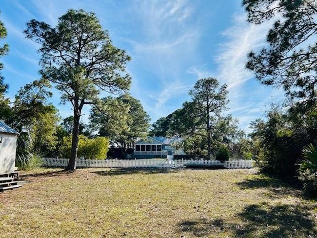 1464 Alligator Dr, House other with 3 bedrooms, 2 bathrooms and null parking in ALLIGATOR POINT FL | Image 28