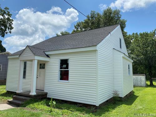 605 Brunswick Ave, Emporia, VA, 23847-1903 | Card Image