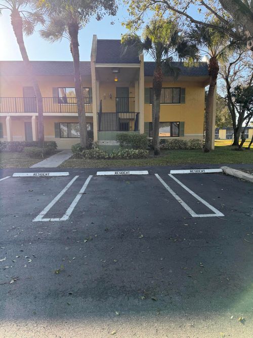 410-410 Meadows Circle, Boynton Beach, FL, 33436 | Card Image