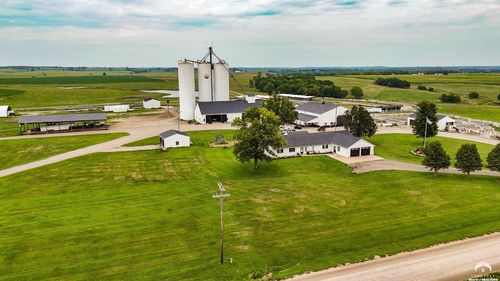 198 N 1250 Rd, Berryton, KS, 66409-9012 | Card Image