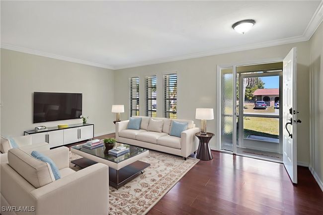 210 Ne 10 Th Ave, House other with 3 bedrooms, 2 bathrooms and null parking in Cape Coral FL | Image 11