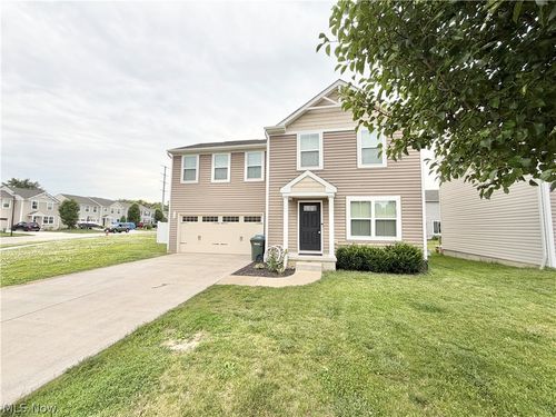 117 Fall Lake Ln, Amherst, OH, 44001-1080 | Card Image