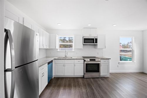 9241 Seeker St, Houston, TX, 77028-1109 | Card Image