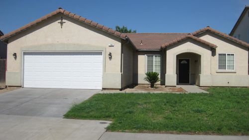 736 Carey Ave, Fowler, CA, 93625-4411 | Card Image
