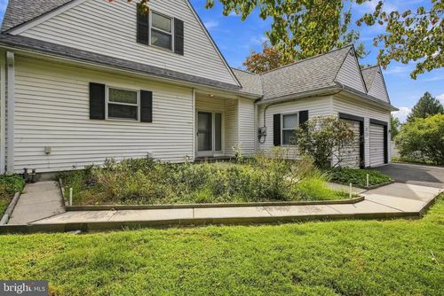 528 Montgomery Rd, AMBLER, PA, 19002-3530 | Card Image