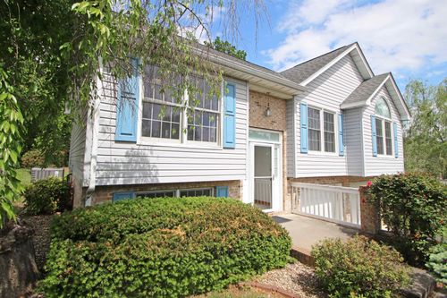 235 Quail Run Dr, ELKTON, VA, 22827 | Card Image