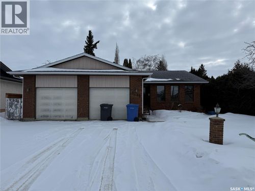 2312 Robin Pl, North Battleford, SK, S9A3T7 | Card Image