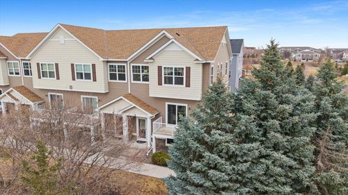 4-9580 Madison Dr, Chanhassen, MN, 55317-4858 | Card Image