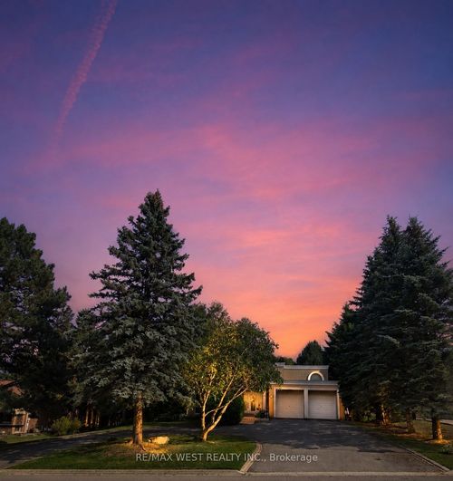 179 Ellis Ave, Nobleton, ON, L0G1N0 | Card Image