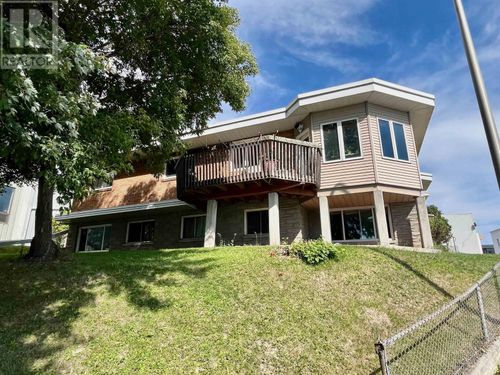 3 King St, Dryden, ON, P8N1B2 | Card Image