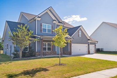 7410 Blazing Star Court, Home with 4 bedrooms, 3 bathrooms and 3 parking in Ooltewah TN | Image 3