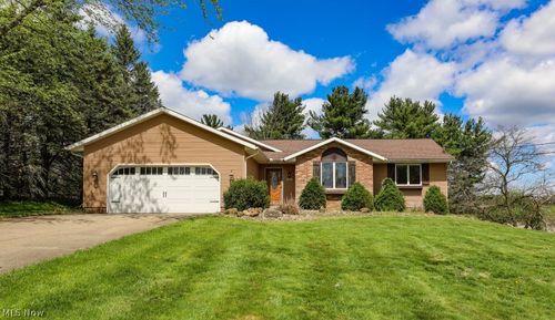 2855 Nimishillen Church Rd Ne, Canton, OH, 44721-1039 | Card Image