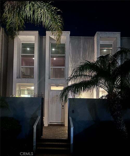 4062 Aladdin Dr, Huntington Beach, CA, 92649 | Card Image