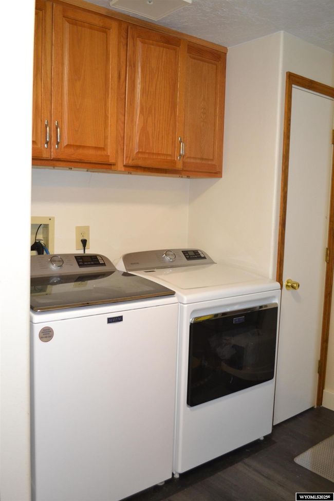 295 E Cottonwood Dr, House other with 4 bedrooms, 2 bathrooms and null parking in Mountain View WY | Image 17