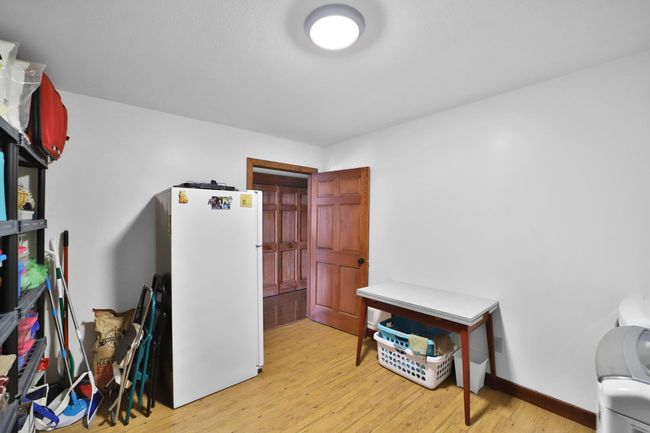Main Floor Laundry | Image 38