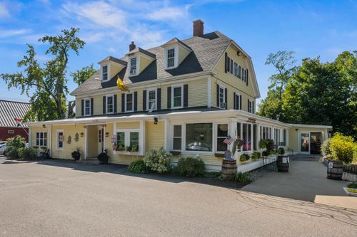 3360 & 3378 White Mountain Highway, Conway, NH, 03860 | Card Image