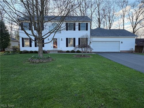 19 Spring Creek Dr, Cortland, OH, 44410-1662 | Card Image