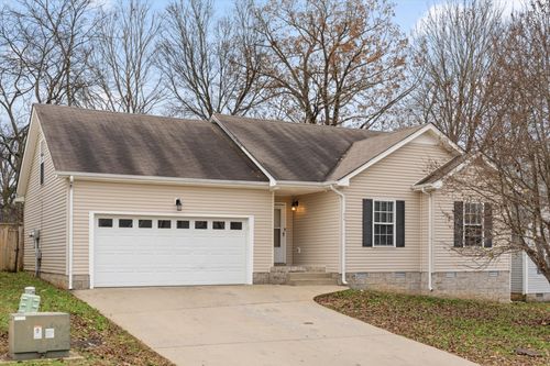 314 Chalet Cir, Clarksville, TN, 37040-1640 | Card Image