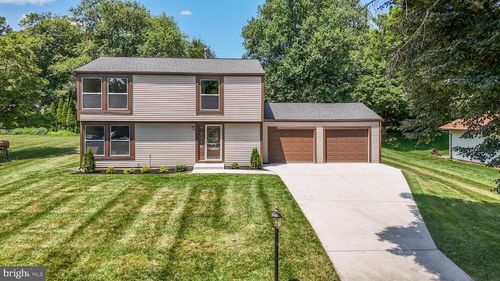 9453 Pursuit Ct, COLUMBIA, MD, 21045-3921 | Card Image