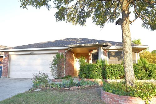 2900 Bluffs Ct, Mckinney, TX, 75071-2635 | Card Image