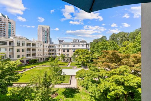 340-3098 Guildford Way, Coquitlam, BC, V3B7W8 | Card Image