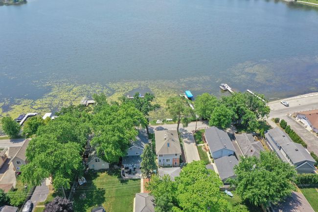 25174 W Lake Shore Dr, House other with 3 bedrooms, 3 bathrooms and 2 parking in Ingleside IL | Image 23
