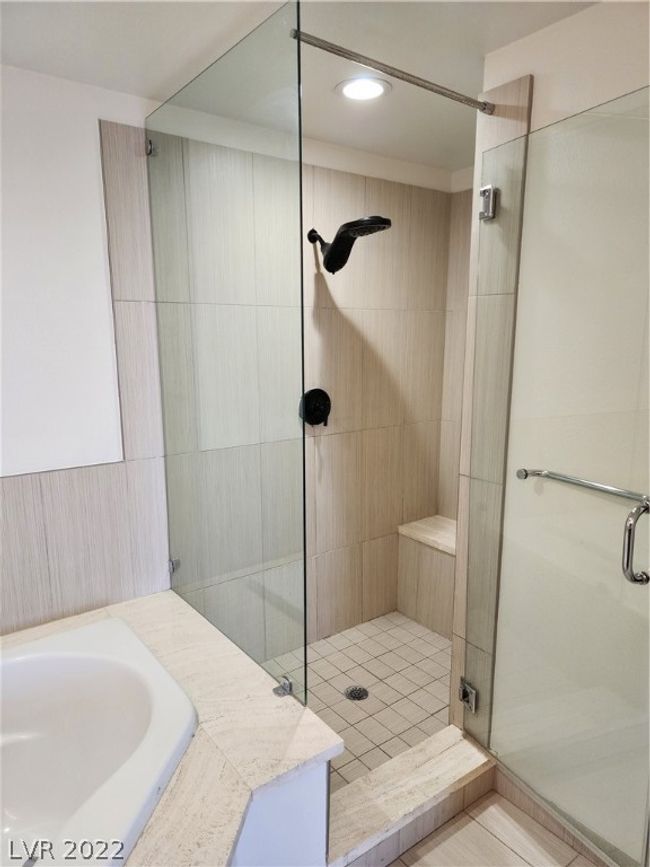 323 - 8925 W Flamingo Rd, Condo with 2 bedrooms, 2 bathrooms and null parking in Las Vegas NV | Image 14