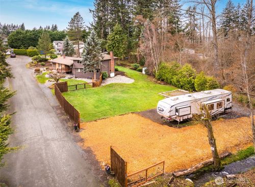 13922 Manor Way, Lynnwood, WA, 98087-1931 | Card Image