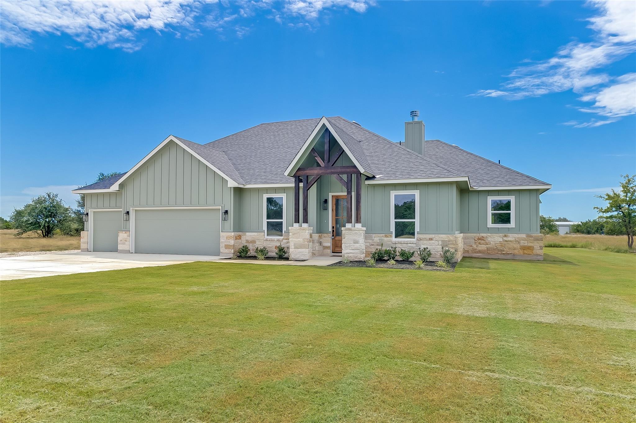 Residential in Bertram 3