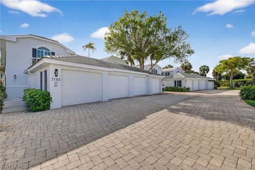 apt-101-7100 Barrington Cir, NAPLES, FL, 34108-7591 | Card Image