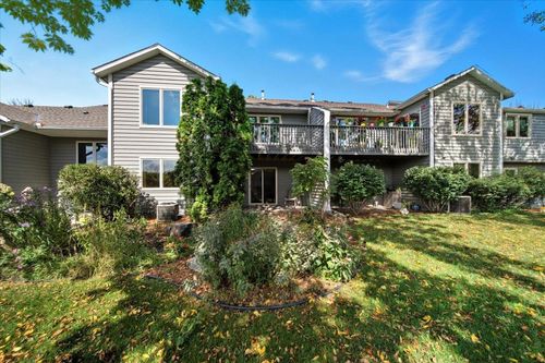 2004 Lincoln St S, Northfield, MN, 55057-3528 | Card Image