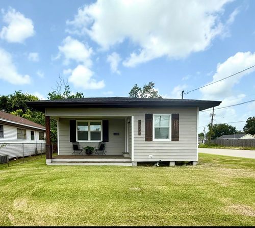 1002 Block St, Port Neches, TX, 77651-2708 | Card Image