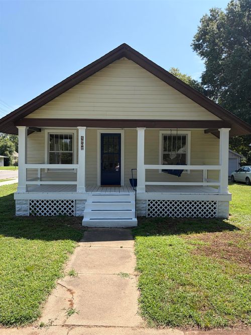 1902 Loomis St, Winfield, KS, 67156-5414 | Card Image