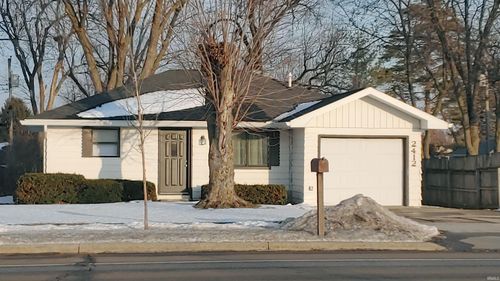 2412 Hobson Rd, Fort Wayne, IN, 46805-2918 | Card Image