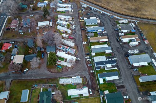 104 W 6th Ave, Kittitas, WA, 98934-5911 | Card Image