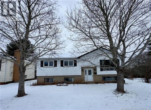 14 Sherwood Ave, Riverview, NB, E1B3X7 | Card Image