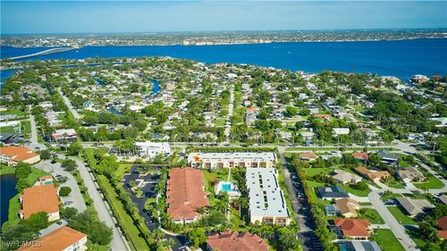 apt-17-12481 Mcgregor Blvd, FORT MYERS, FL, 33919-3157 | Card Image