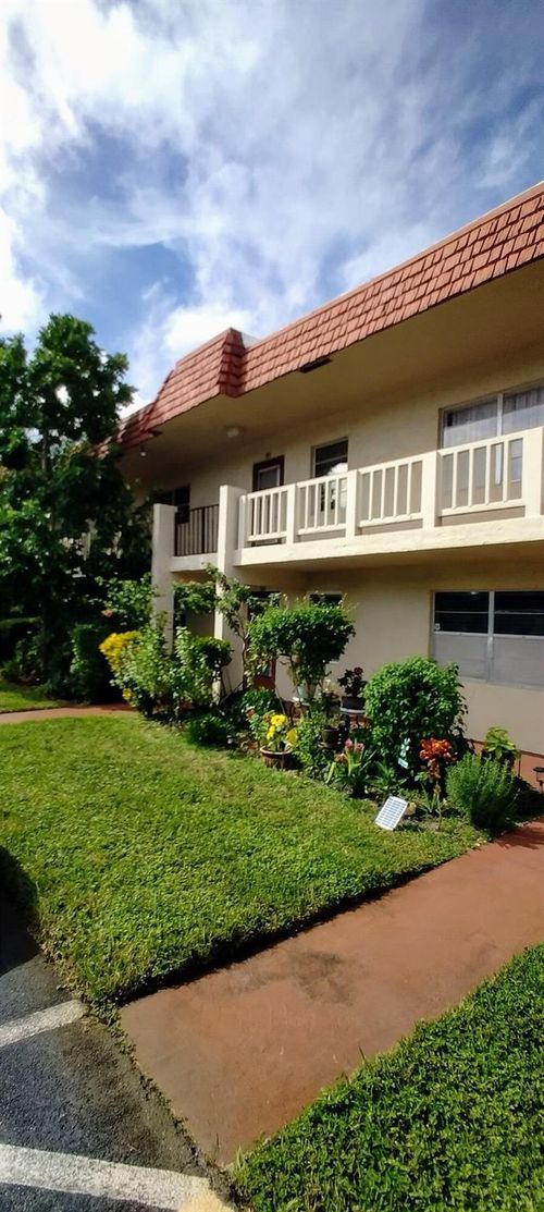 apt-203-2 Abbey Ln, Delray Beach, FL, 33446-1658 | Card Image