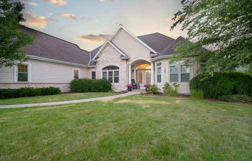 363 Sunshine Dr, Hartland, WI, 53029-8559 | Card Image