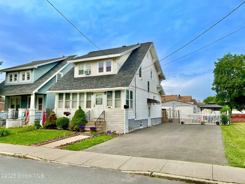 421 Michigan Avenue, Schenectady, NY, 12303 | Card Image