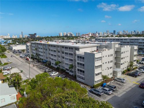 apt-405f-330 Se 2nd St, Hallandale Beach, FL, 33009-5639 | Card Image