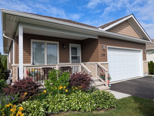 230 Wood Ave, Smiths Falls, ON, K7A5G8 | Card Image