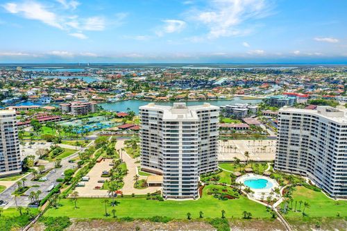 804-320 Seaview Ct, MARCO ISLAND, FL, 34145-2914 | Card Image