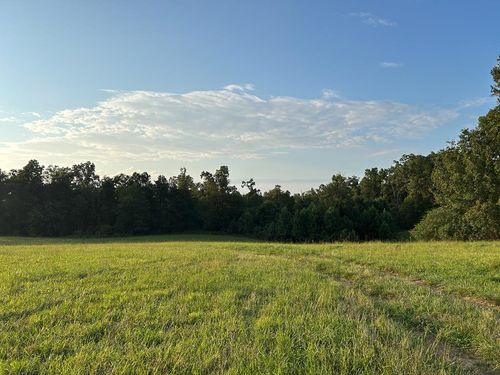 379 Christenson Rd, Deer Lodge, TN, 37726-4212 | Card Image